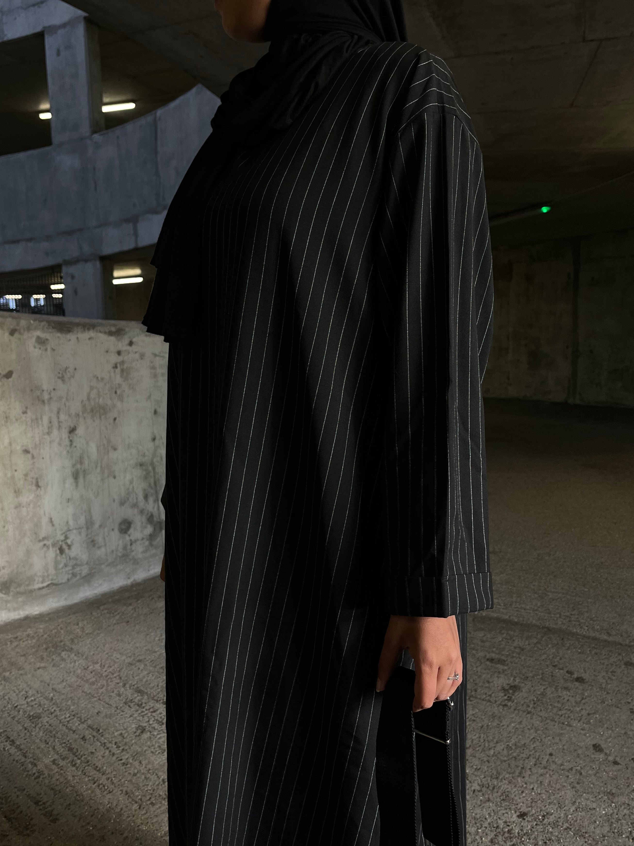 Pinstripe Closed Abaya - HAWAA Clothing