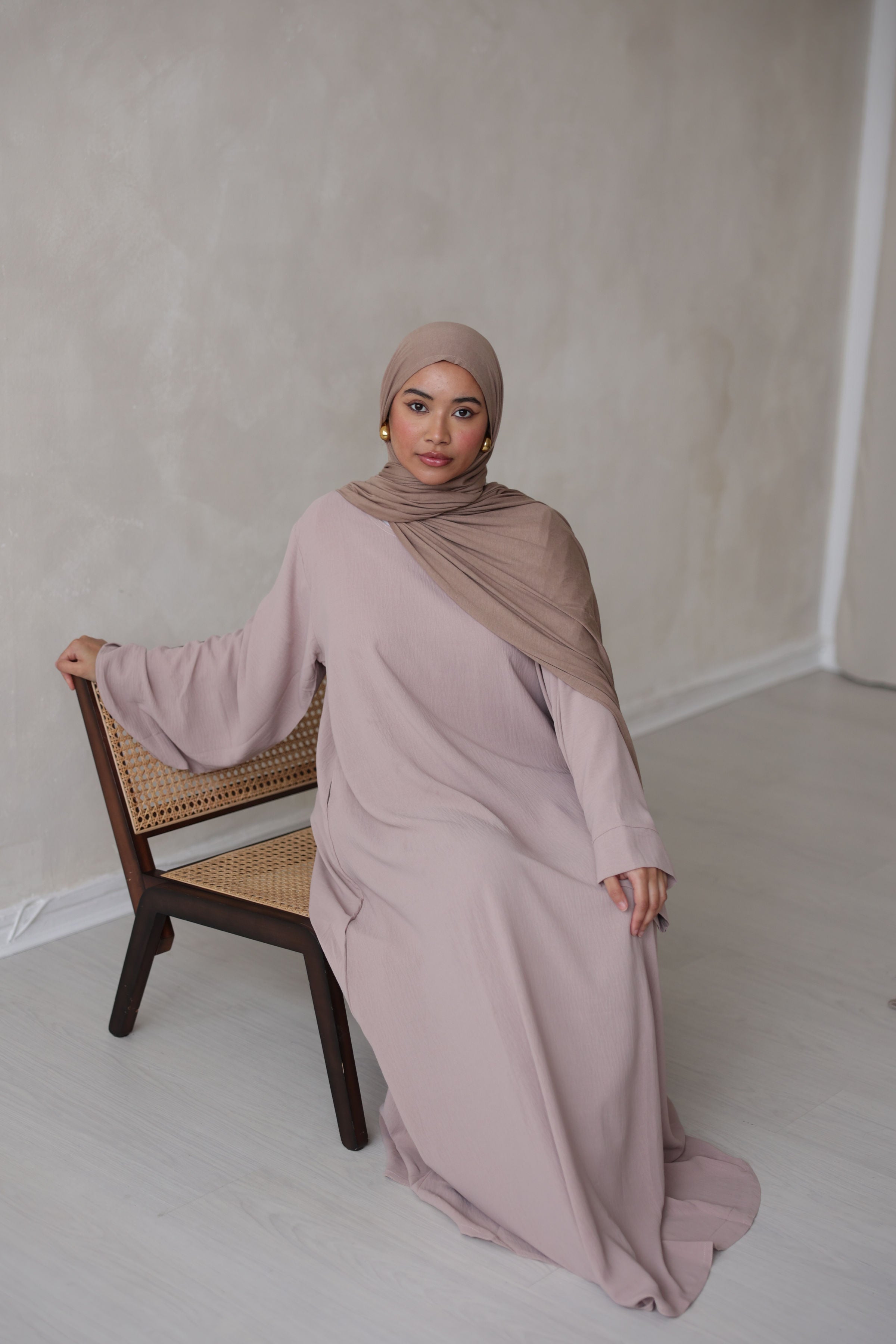 Crepe Wide Sleeve Abaya - HAWAA Clothing